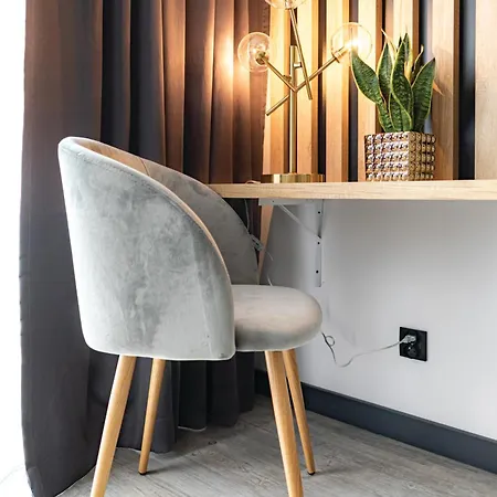 아파트 Apartament Brzoskwiniowy